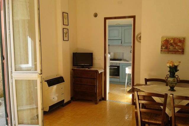 Monterosso 81 *
